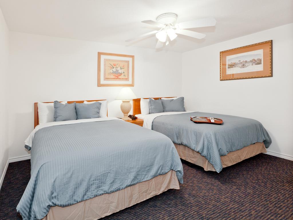 Hempstead Country Inn & Suites Δωμάτιο φωτογραφία
