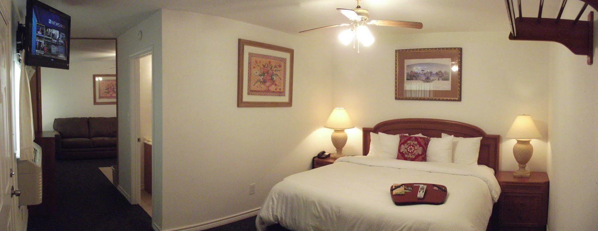 Hempstead Country Inn & Suites Εξωτερικό φωτογραφία